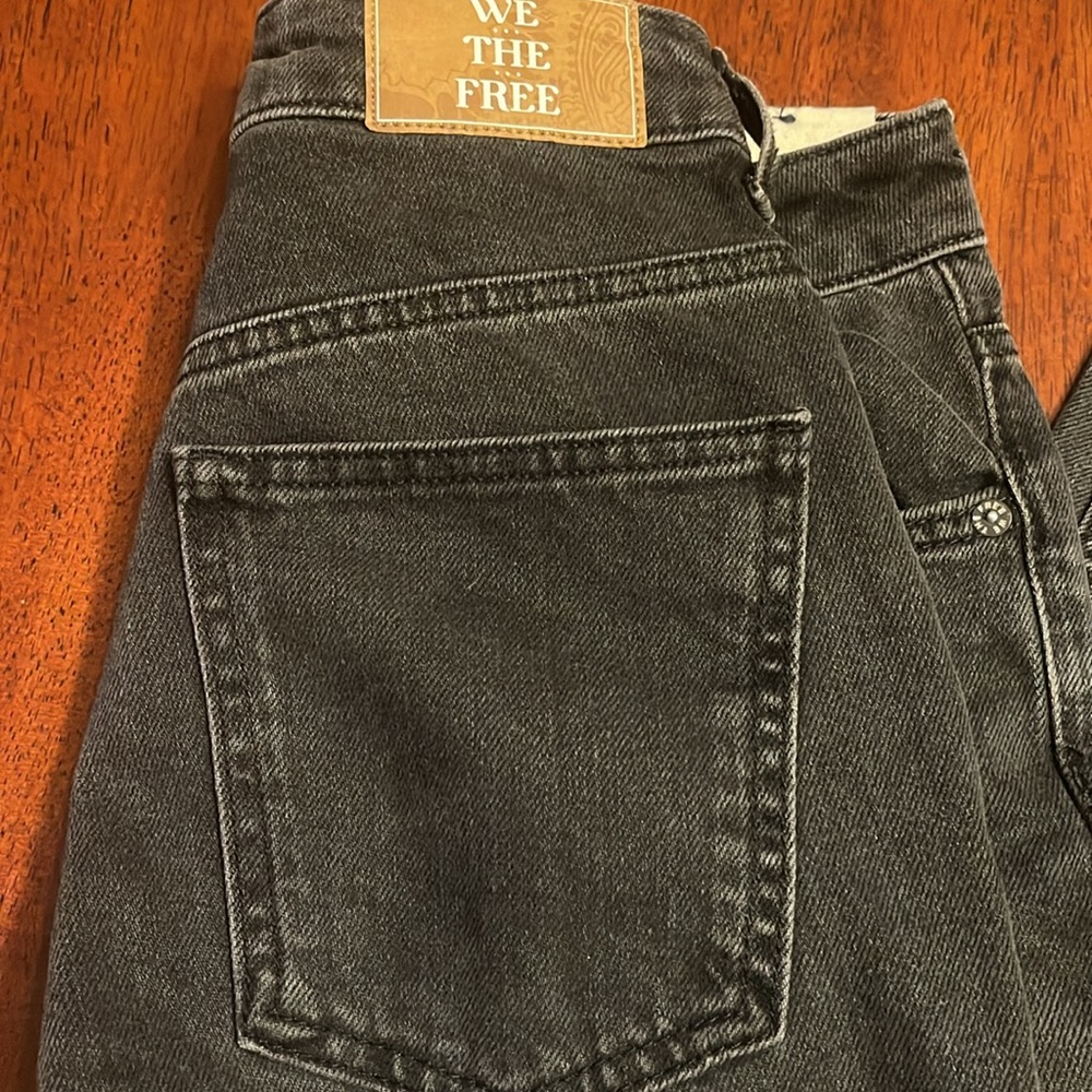 NWT We The Free Pacifica High Rise Slim Straight Leg Size 27 Black Jeans - Picture 2 of 11